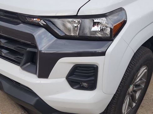 Used 2024 Chevrolet Colorado LT w/ LT Convenience Package II RWD image 8