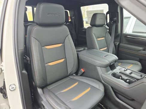 New 2026 GMC Sierra 2500 AT4 w/ AT4 Premium Plus Package AWD/4WD image 21