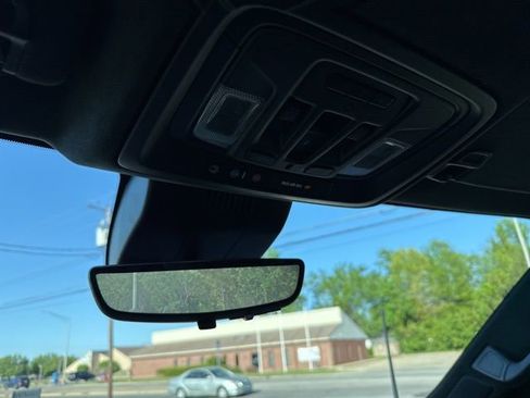 Used 2024 GMC Sierra 1500 AT4X image 28