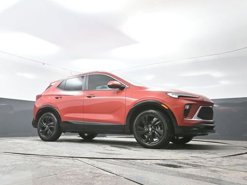 Used 2024 Buick Encore GX Sport Touring image 49