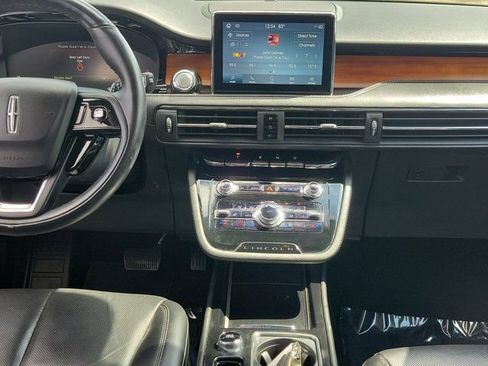 Used 2022 Lincoln Corsair Reserve w/ Luxury Package AWD/4WD image 20