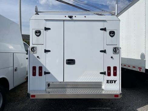 New 2025 Chevrolet Express 3500 w/ Power Convenience Package image 5