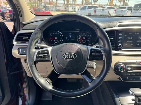 Used 2020 Kia Sorento LX w/ LX I4 Convenience Package FWD image 15