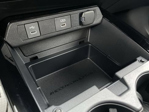 New 2026 Toyota Prius Plug-In Hybrid FWD image 21