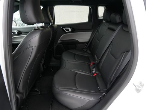 New 2026 Jeep Compass Limited image 8