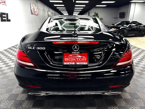 Used 2019 Mercedes-Benz SLC 300 w/ Premium Package image 18