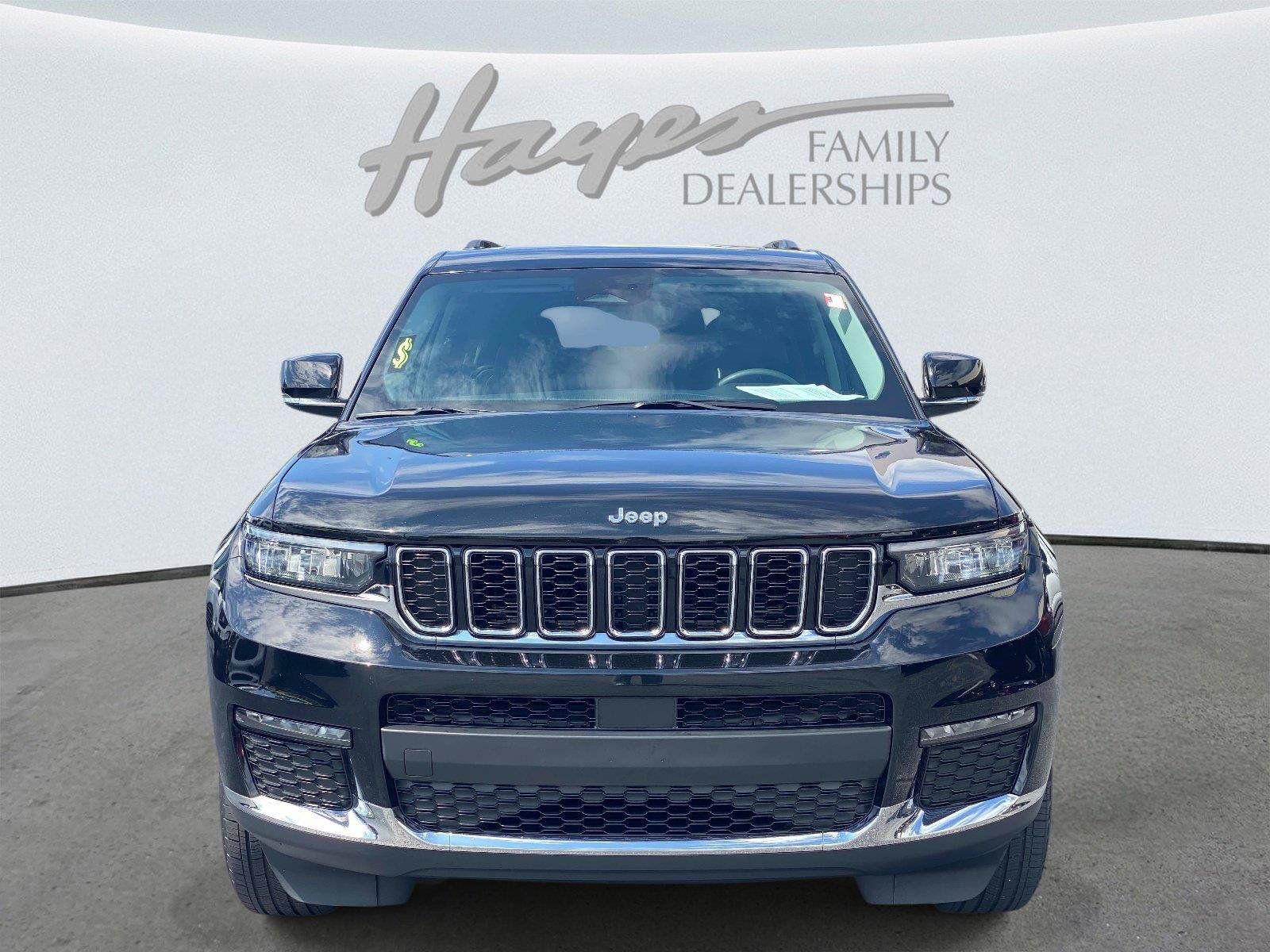 Used 2023 Jeep Grand Cherokee L Limited w/ Trailer Tow Group (B) RWD image 11