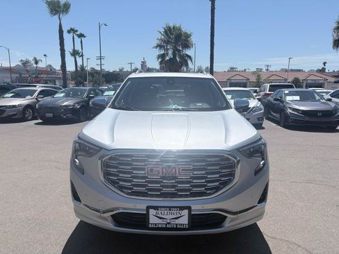Used 2018 GMC Terrain Denali w/ Advanced Safety Package FWD image 2