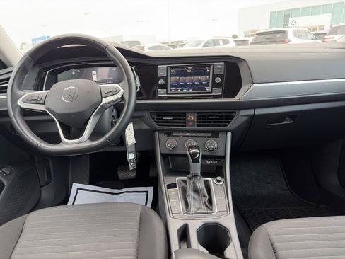 Used 2024 Volkswagen Jetta S image 10