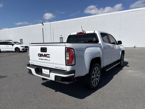 Used 2021 GMC Canyon Denali image 3