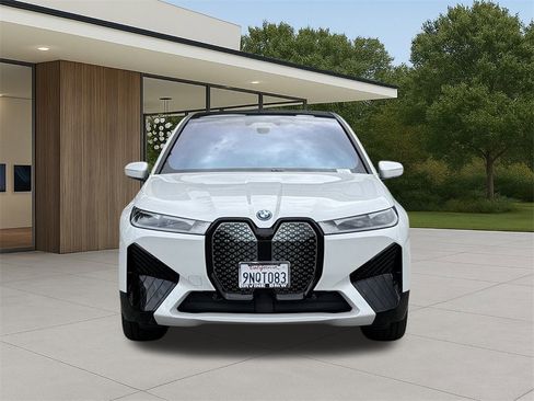Used 2025 BMW iX xDrive50 image 3