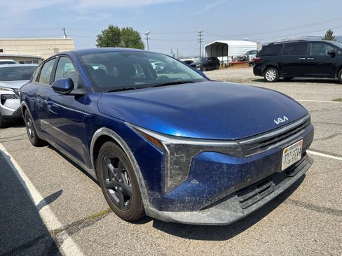 Used 2025 Kia K4 FWD image 3