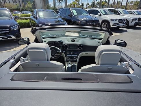 Used 2020 Mercedes-Benz SL 550 image 19
