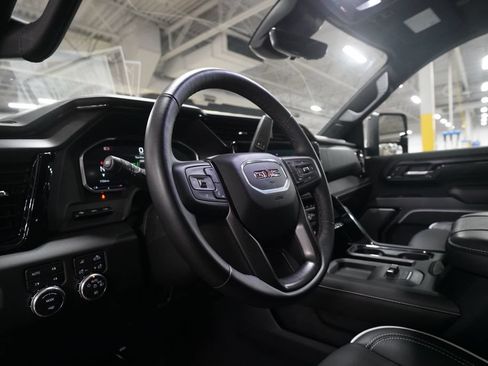 Used 2026 GMC Sierra 2500 AT4X AWD/4WD image 8