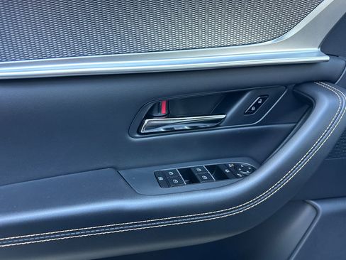 Used 2025 MAZDA CX-90 Plug-In Hybrid w/ Premium Plus image 12