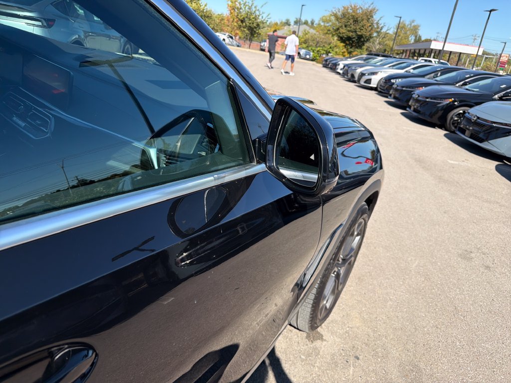 Used 2023 BMW X6 xDrive40i AWD/4WD image 47