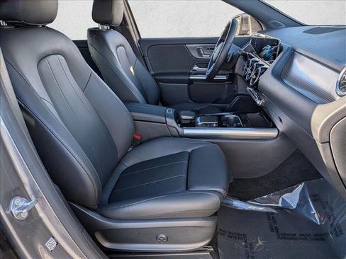 Used 2021 Mercedes-Benz GLA 250 4MATIC image 24