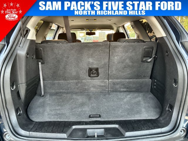 Used 2009 Chevrolet Traverse LT w/ California Edition Package FWD image 31