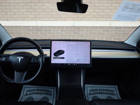 Used 2018 Tesla Model 3 Long Range RWD image 33