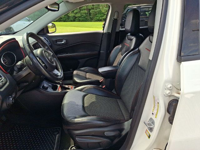 Used 2019 Jeep Compass Trailhawk AWD/4WD image 13