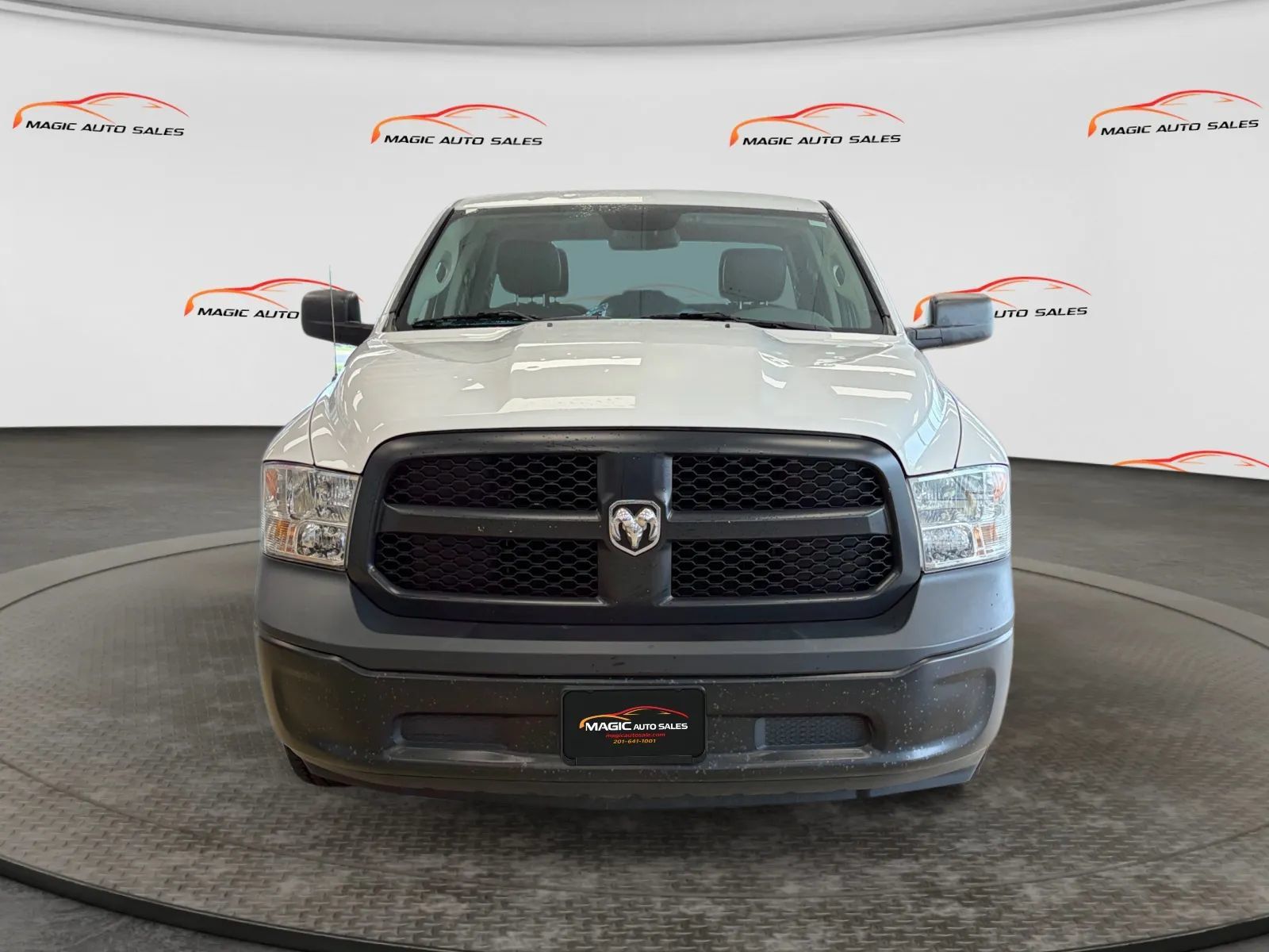 Used 2016 RAM 1500 Tradesman RWD image 3