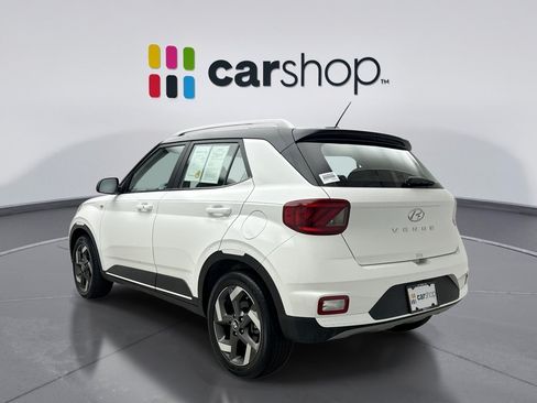Used 2026 Hyundai Venue SEL FWD image 3