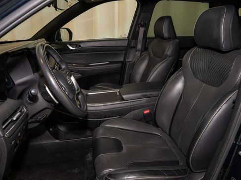 Used 2024 Hyundai Palisade Calligraphy image 13