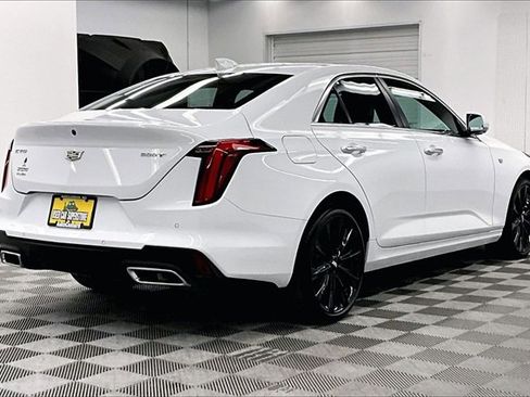 Used 2025 Cadillac CT4 Premium Luxury image 13