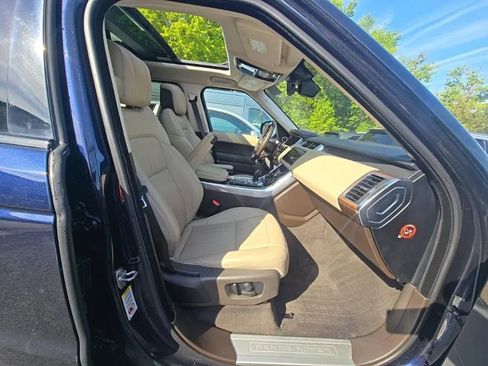 Used 2019 Land Rover Range Rover Sport HSE AWD/4WD image 10