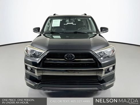 Used 2019 Toyota 4Runner Limited AWD/4WD image 2