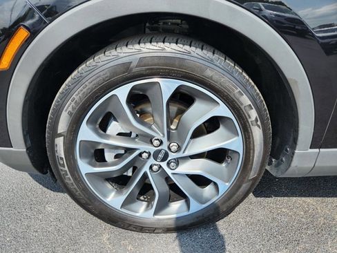 Used 2022 Lincoln Nautilus Reserve image 49