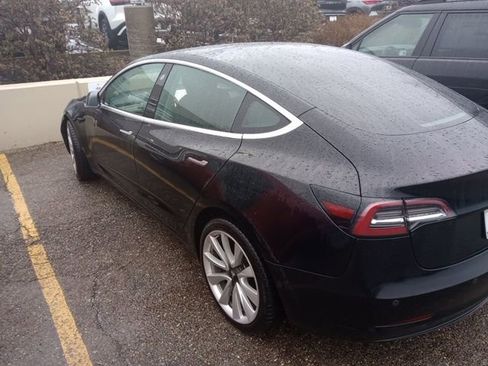 Used 2019 Tesla Model 3 Performance image 4