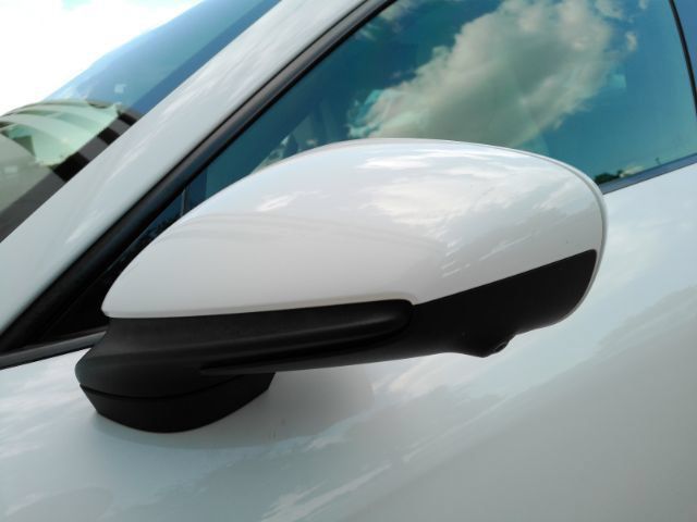 Used 2022 Porsche Taycan RWD image 16