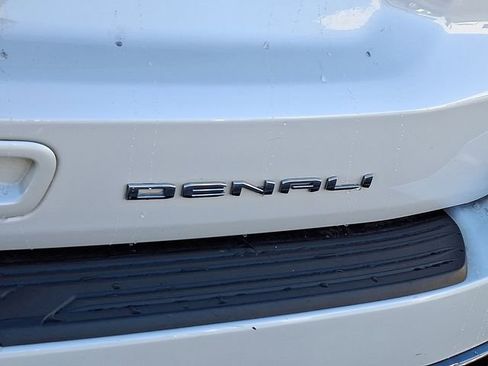 Used 2023 GMC Yukon Denali Ultimate image 32