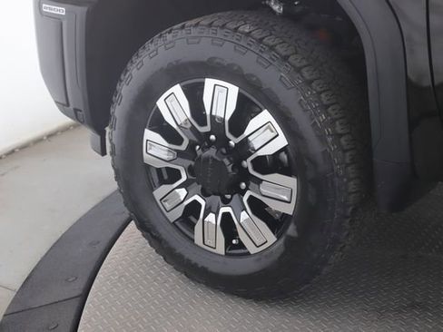 Used 2026 GMC Sierra 2500 Denali w/ Denali Reserve Package AWD/4WD image 13