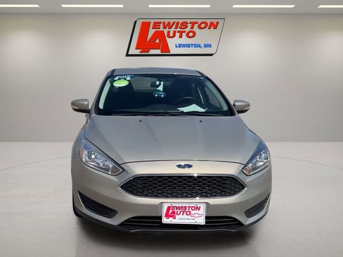 Used 2015 Ford Focus SE w/ SE Cold Weather Package FWD image 8