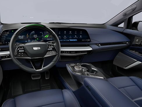 New 2025 Cadillac Optiq Sport 2 w/ LPO, ONYX Package image 32