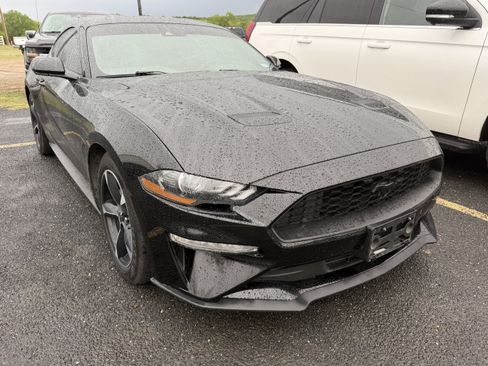 Used 2022 Ford Mustang Coupe w/ Equipment Group 101A RWD image 4