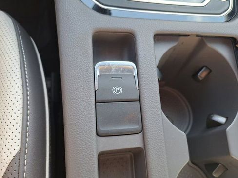 Used 2021 Volkswagen Arteon SEL Premium image 20