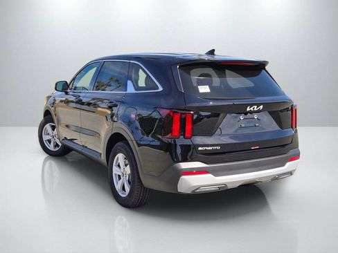New 2026 Kia Sorento LX image 9