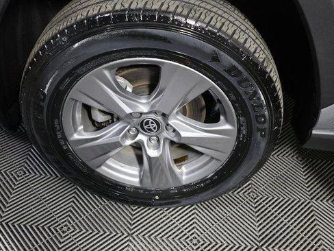 Used 2024 Toyota RAV4 XLE image 25