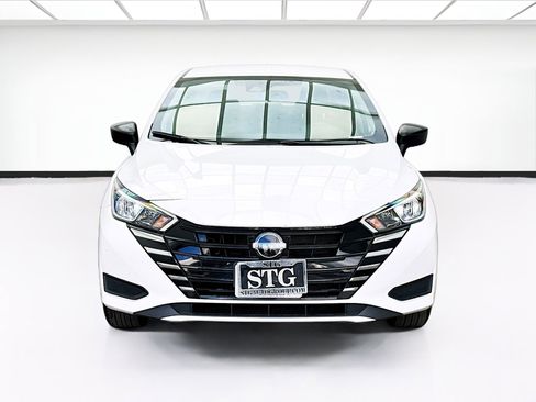 Used 2024 Nissan Versa S w/ Trunk Package image 2