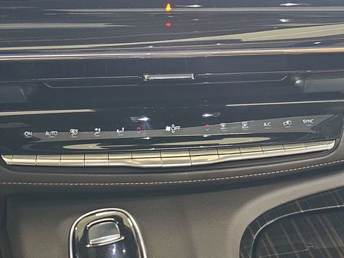 Used 2024 Cadillac Escalade Sport image 25