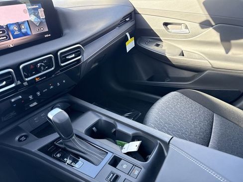 New 2026 Nissan Sentra SV w/ Floor Mat Package FWD image 15