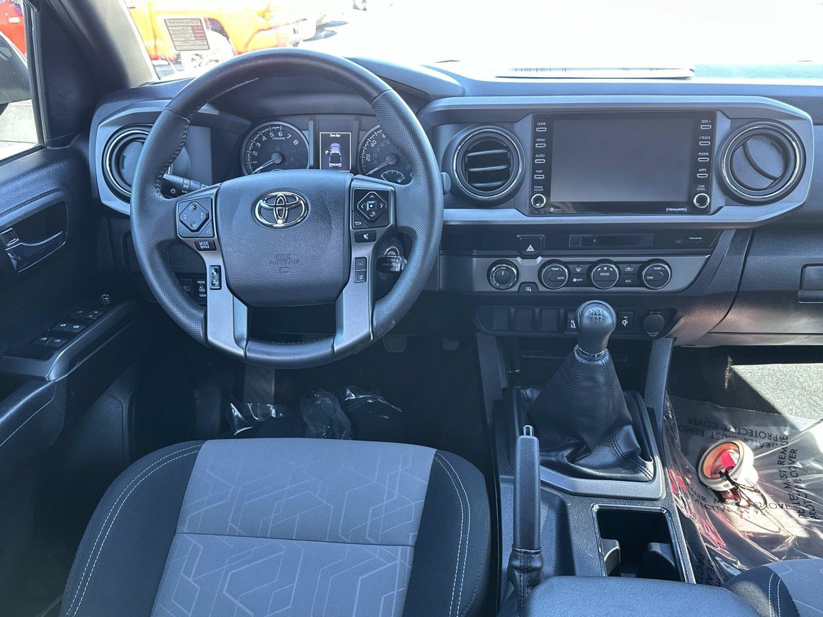 Used 2023 Toyota Tacoma TRD Off-Road AWD/4WD image 15