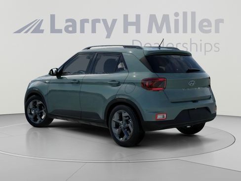 New 2026 Hyundai Venue SEL FWD image 5