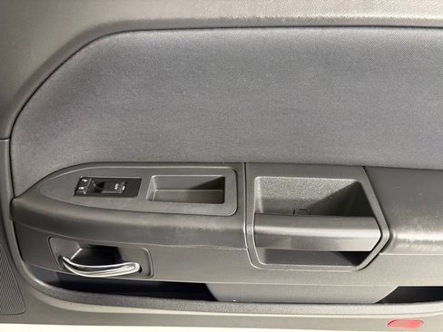 Used 2014 Dodge Challenger SXT image 12