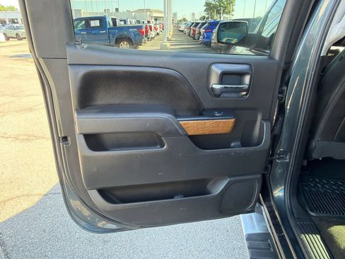 Used 2017 Chevrolet Silverado 1500 LTZ w/ Sport Package AWD/4WD image 15