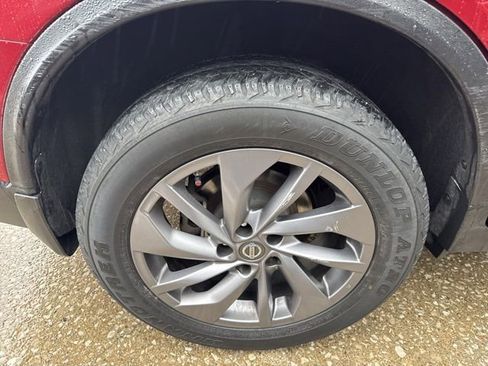 Used 2016 Nissan Rogue SL w/ SL Premium Package image 5