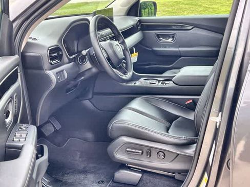 Used 2026 Honda Passport RTL image 3